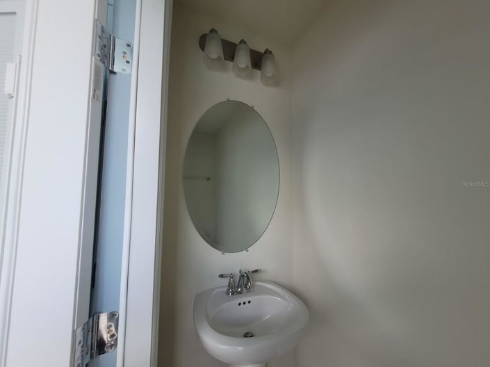 Image No.35-5 Bed Townhouse for sale