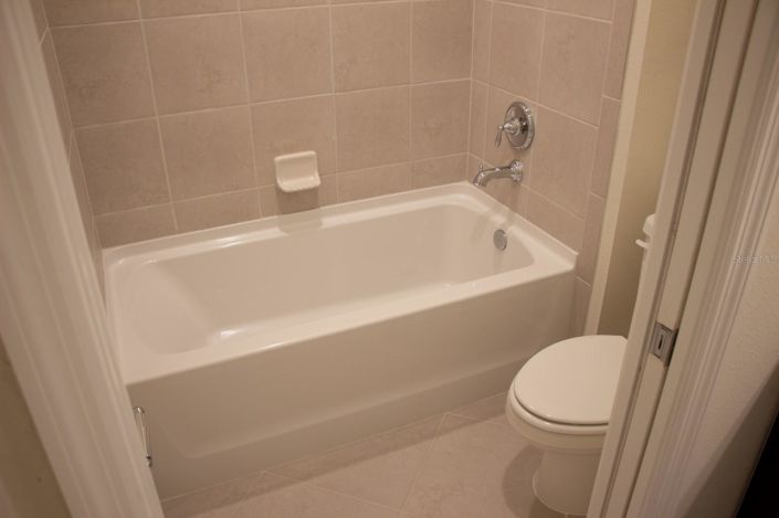 Image No.84-5 Bed Townhouse for sale