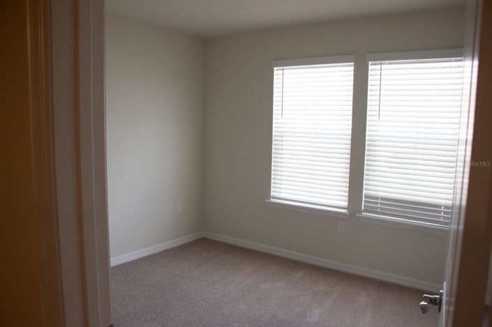 Image No.89-5 Bed Townhouse for sale