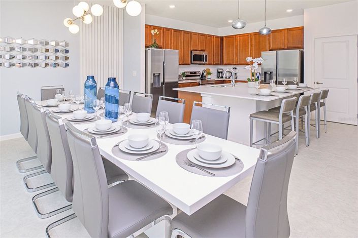 Image No.7-8 Bed House for sale