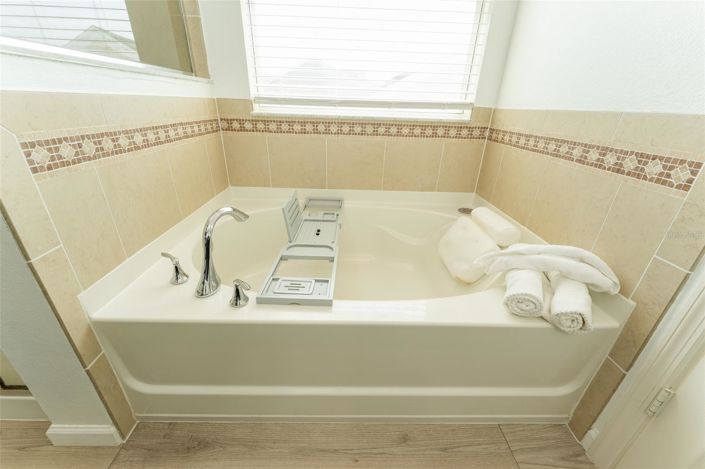 Image No.32-3 Bed House for sale