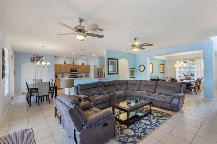 Image No.10-7 Bed House for sale