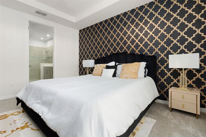 Image No.6-6 Bed House for sale