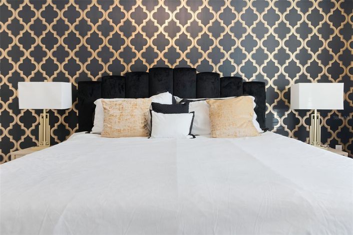 Image No.7-6 Bed House for sale