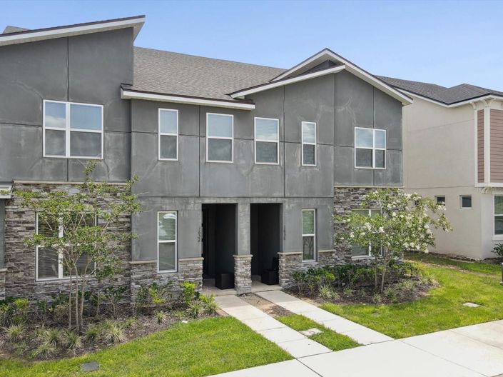 Image No.1-5 Bed Townhouse for sale