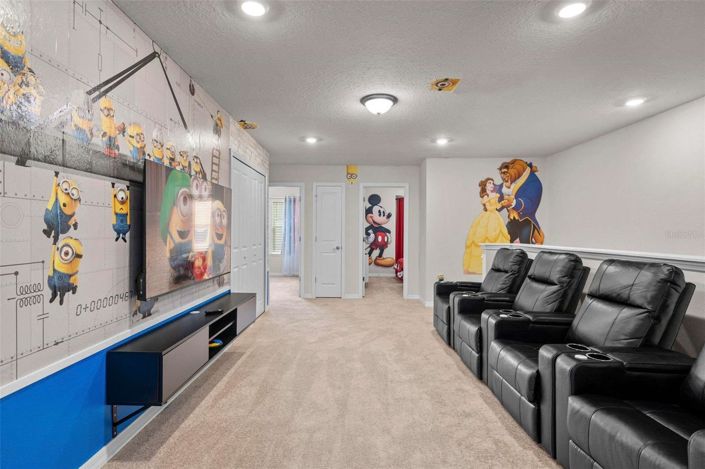 Image No.17-5 Bed Townhouse for sale