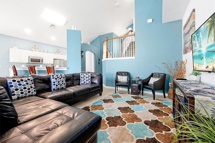 Image No.8-6 Bed House for sale