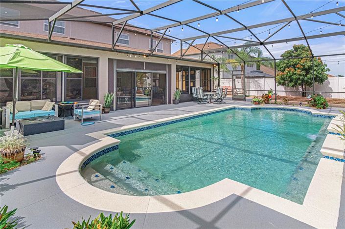 Image No.10-5 Bed House for sale