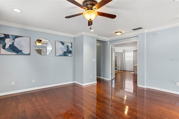 Image No.38-5 Bed House for sale