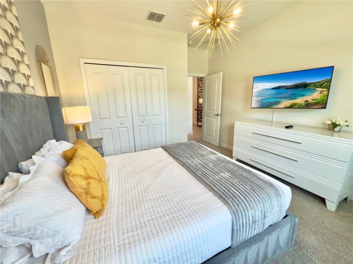 Image No.19-6 Bed House for sale