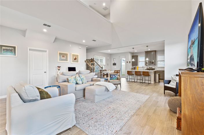 Image No.28-4 Bed House for sale