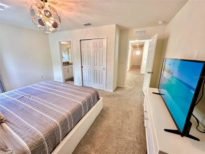 Image No.42-5 Bed House for sale