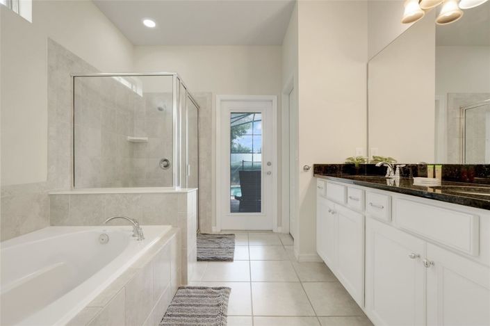 Image No.20-6 Bed House for sale