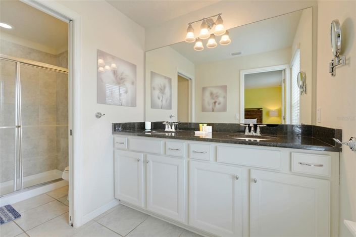 Image No.23-6 Bed House for sale