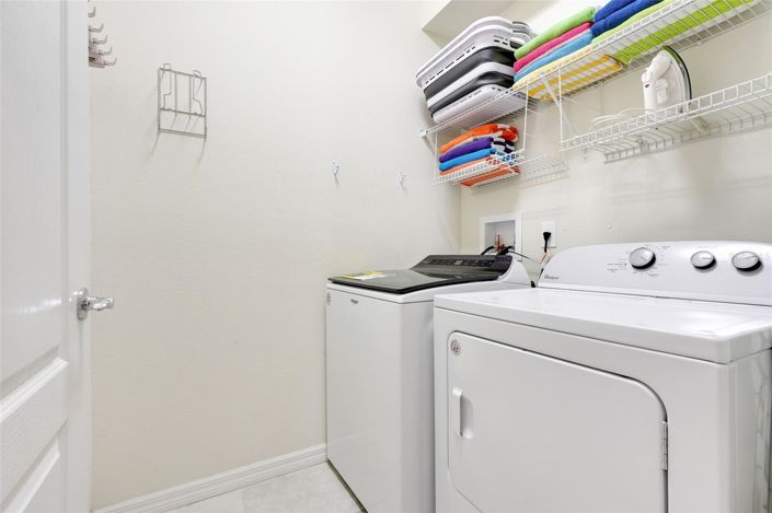 Image No.40-6 Bed House for sale