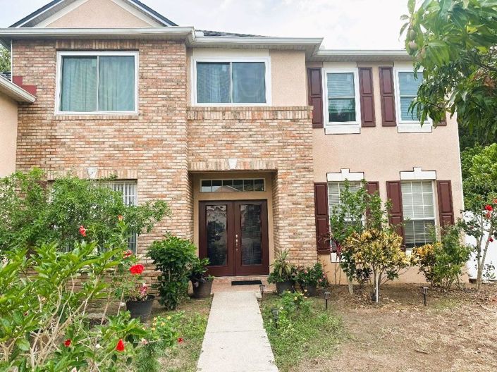 Image No.1-4 Bed House for sale