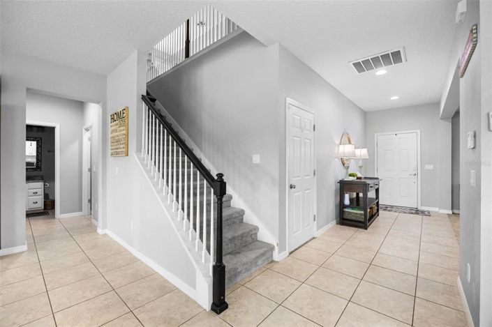 Image No.20-5 Bed House for sale