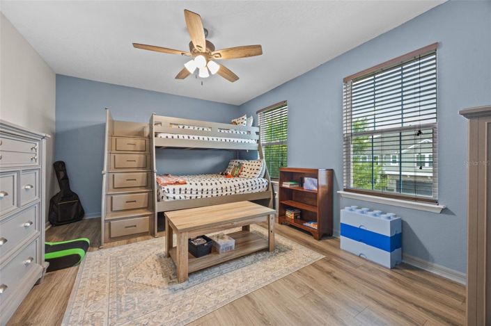 Image No.34-5 Bed House for sale