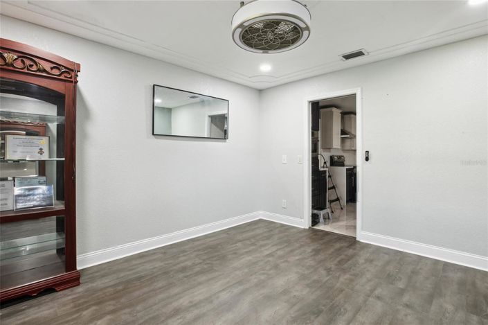 Image No.25-3 Bed House for sale