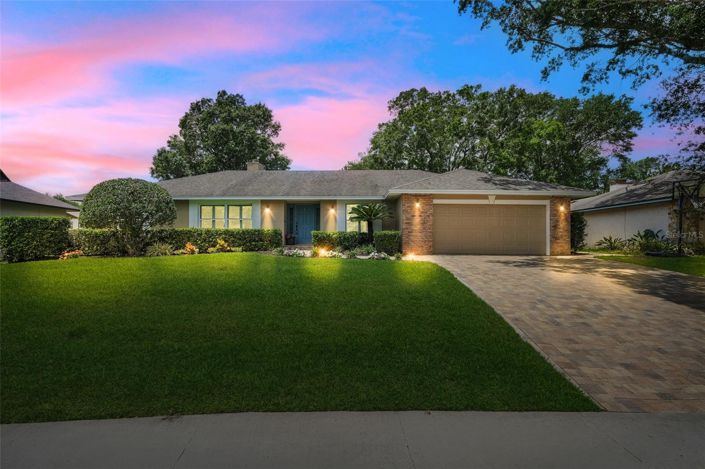 Image No.1-4 Bed House for sale