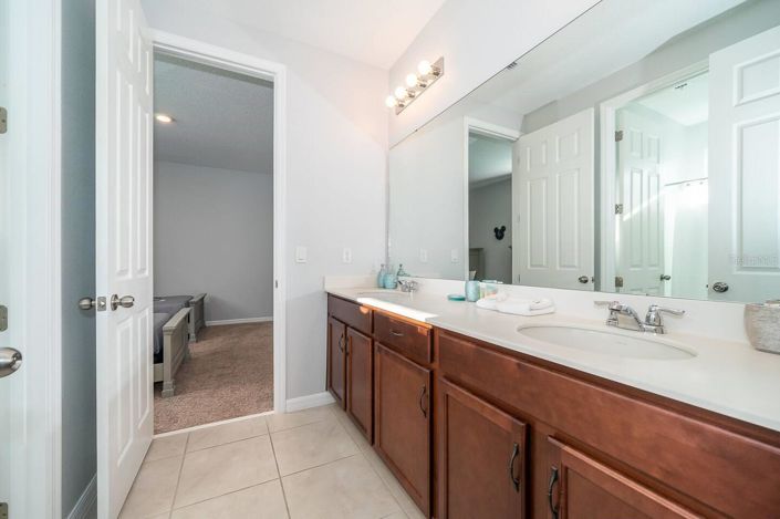 Image No.14-5 Bed House for sale