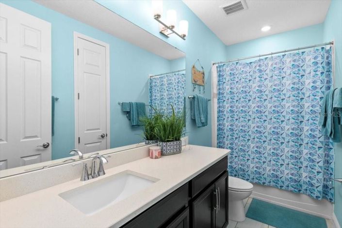 Image No.20-4 Bed House for sale