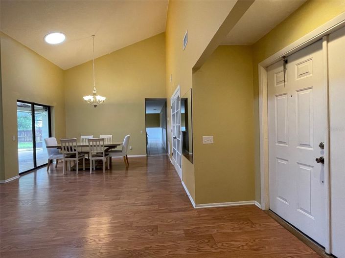 Image No.18-4 Bed House for sale