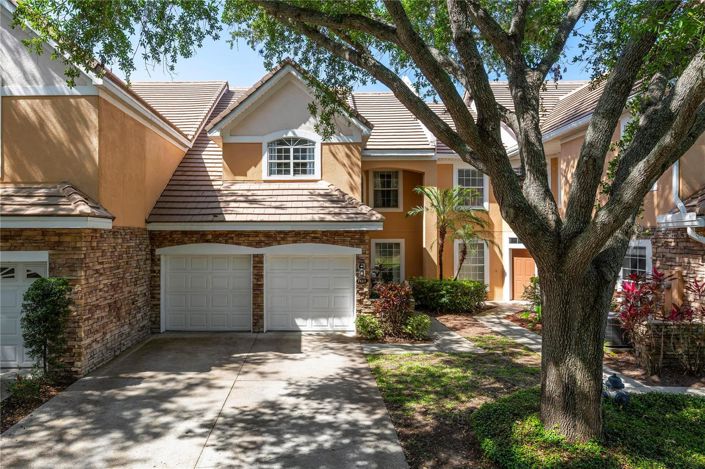 Image No.1-3 Bed Townhouse for sale