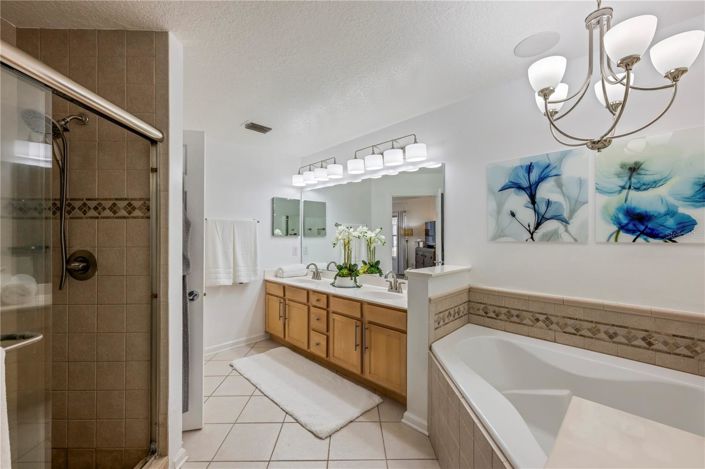 Image No.17-3 Bed Townhouse for sale