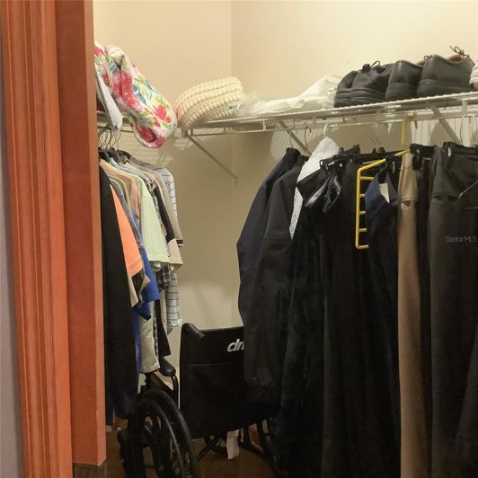 Image No.25-4 Bed House for sale