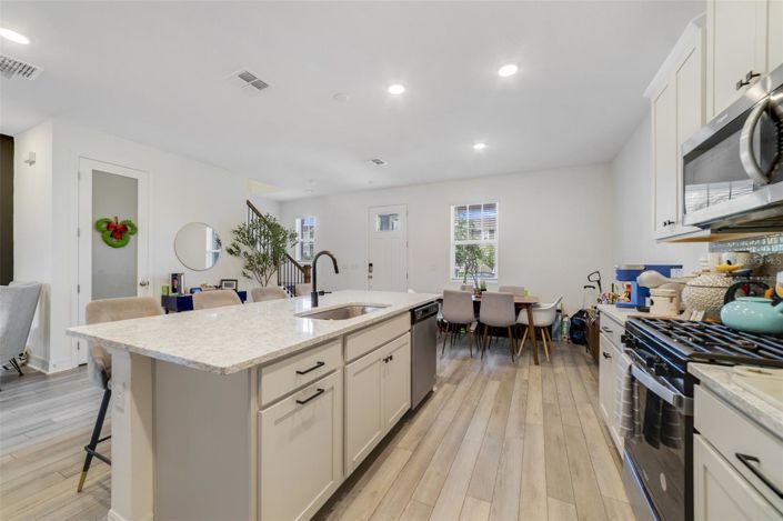 Image No.10-3 Bed Townhouse for sale