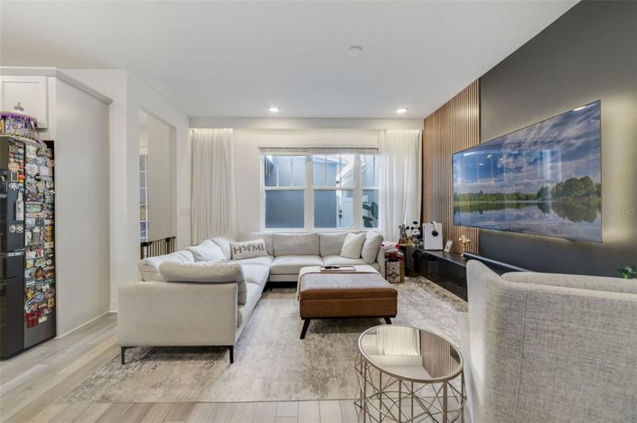 Image No.14-3 Bed Townhouse for sale