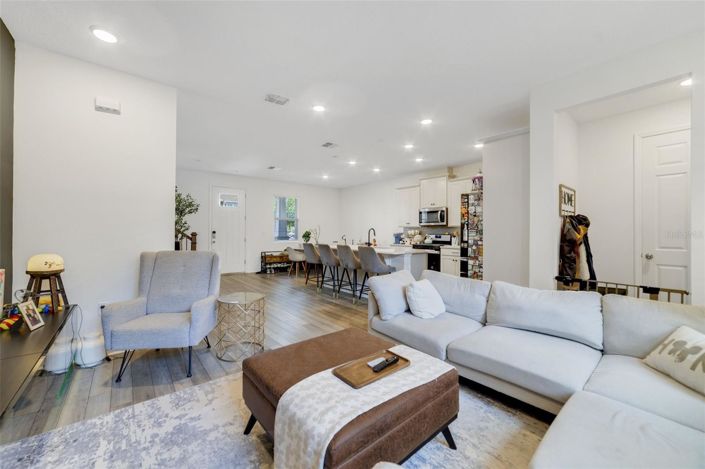 Image No.16-3 Bed Townhouse for sale