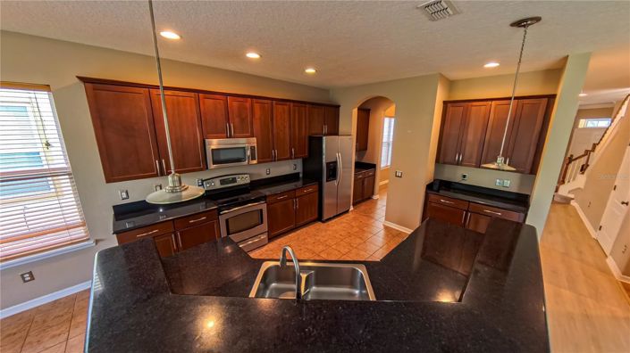 Image No.14-4 Bed House for sale