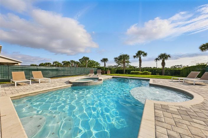 Image No.20-5 Bed House for sale