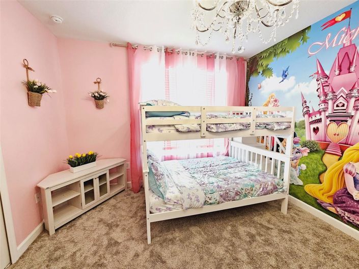 Image No.18-5 Bed House for sale