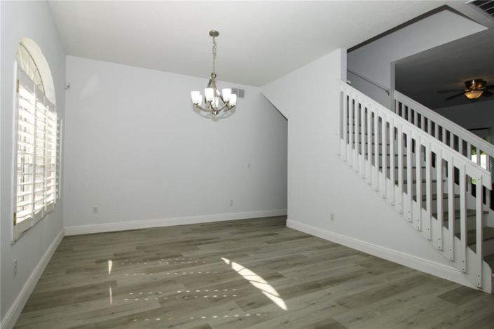 Image No.10-5 Bed House for sale