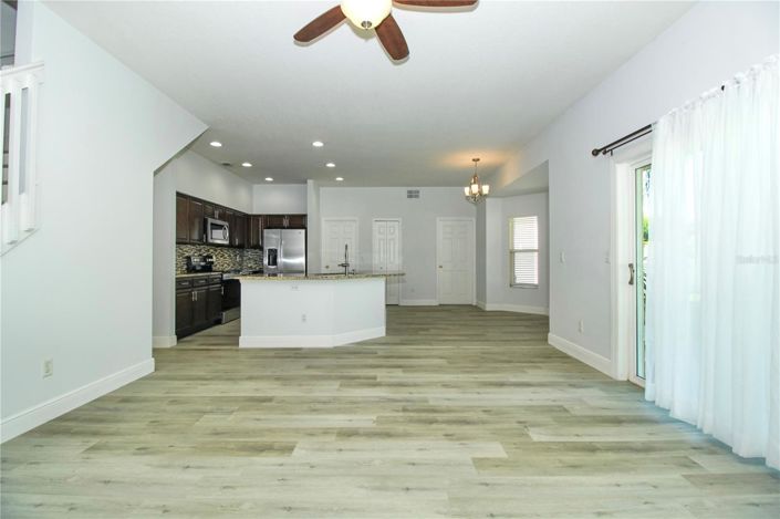 Image No.14-5 Bed House for sale