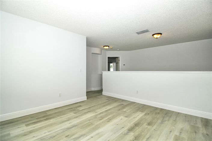 Image No.33-5 Bed House for sale