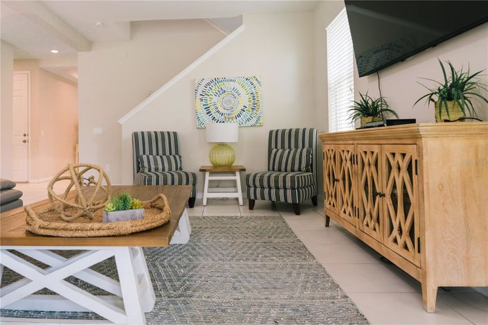 Image No.3-6 Bed House for sale