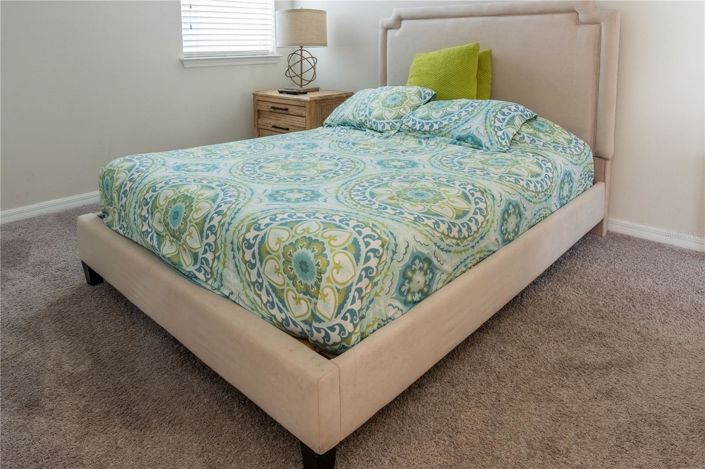 Image No.34-6 Bed House for sale