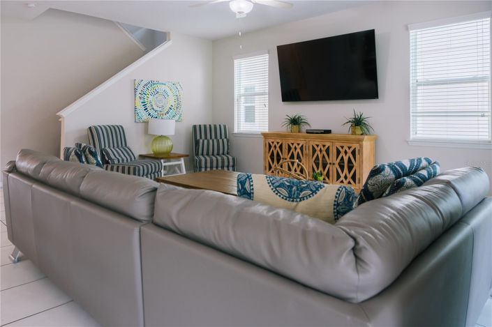 Image No.8-6 Bed House for sale