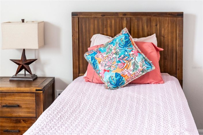 Image No.80-6 Bed House for sale