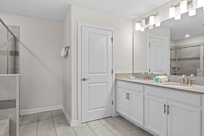 Image No.23-6 Bed House for sale