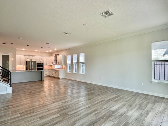 Image No.12-4 Bed House for sale