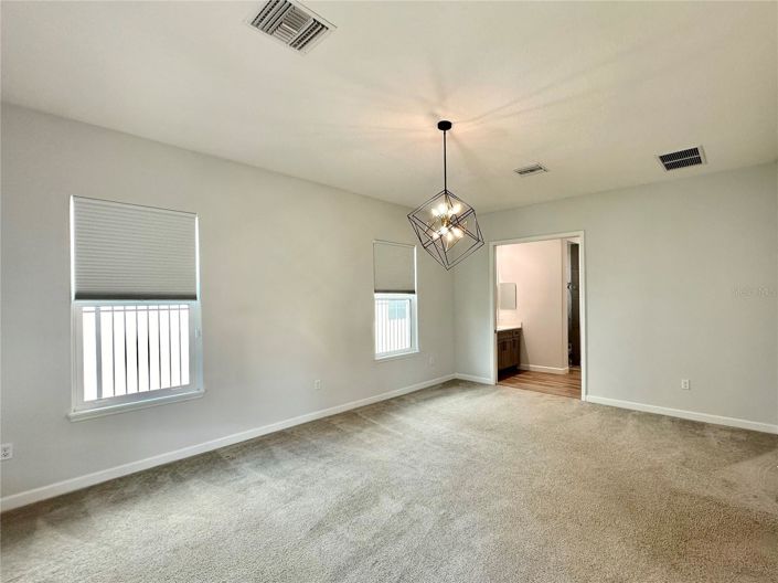 Image No.19-4 Bed House for sale