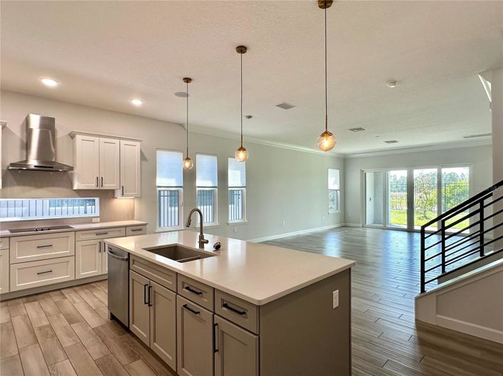 Image No.9-4 Bed House for sale