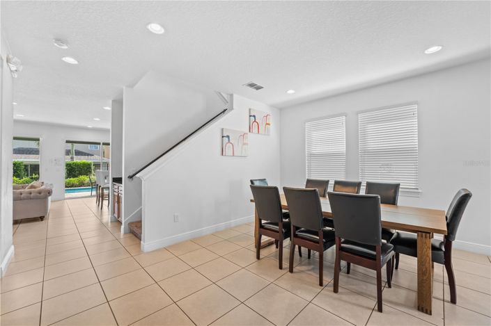 Image No.6-5 Bed House for sale