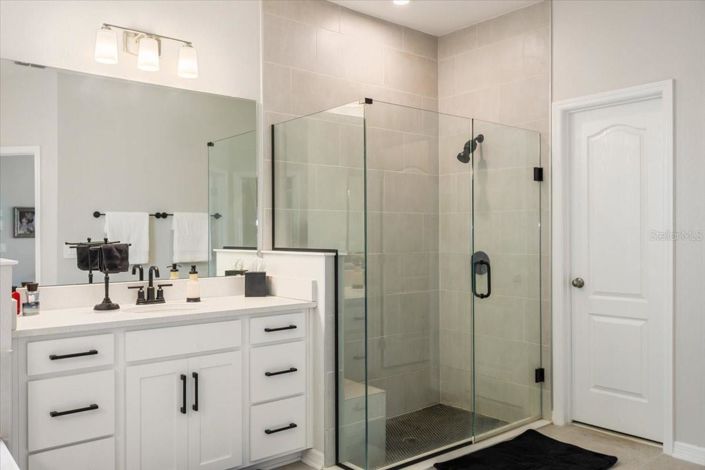 Image No.26-4 Bed House for sale