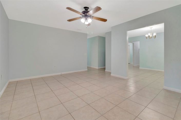 Image No.13-3 Bed House for sale